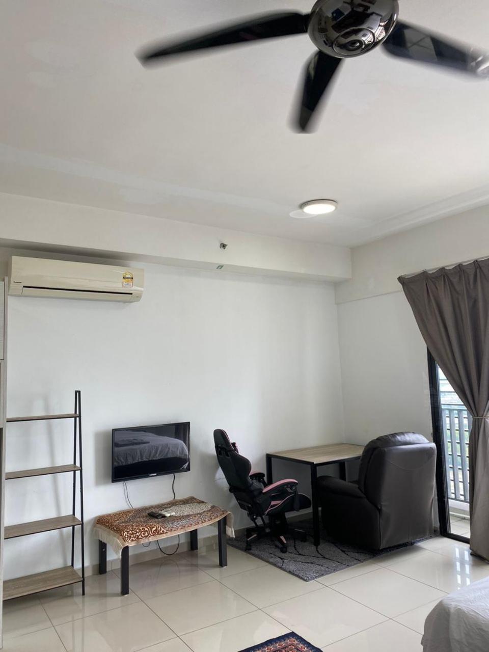 Host Assist Homestay By Ha I-City Шах Алам Екстериор снимка