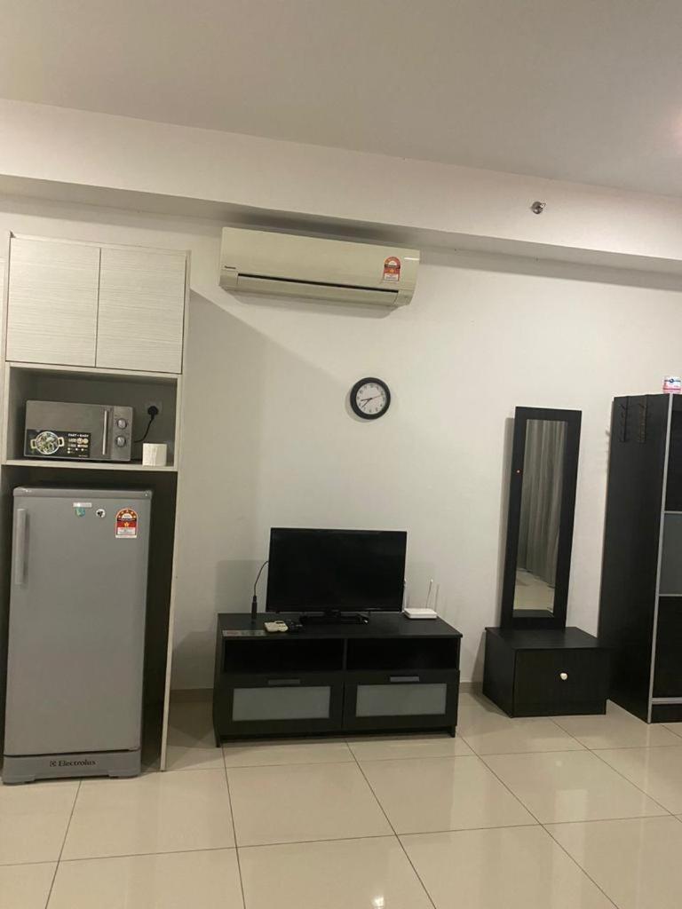 Host Assist Homestay By Ha I-City Шах Алам Екстериор снимка